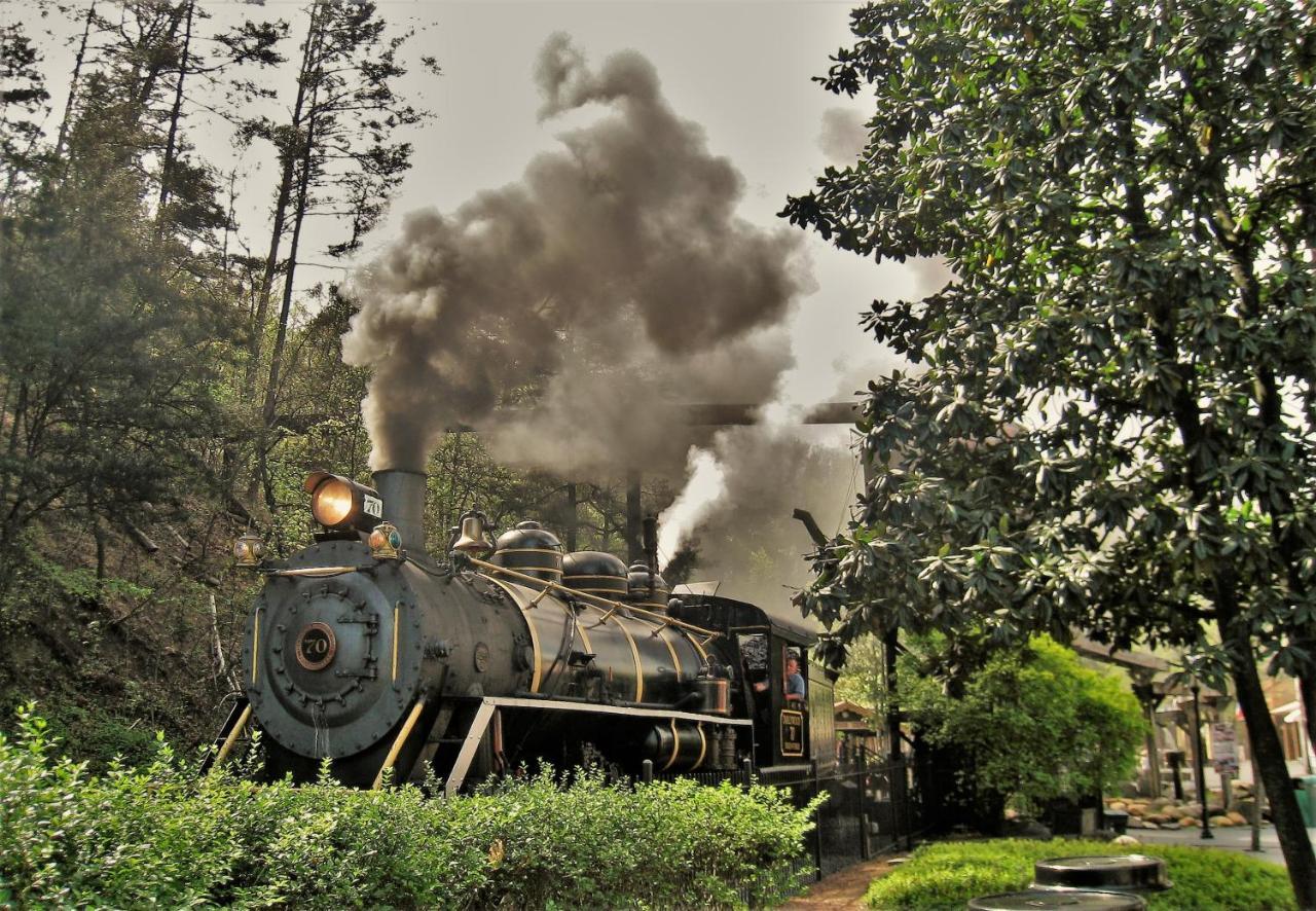 Ober Hideaway, Hot Tub, Wifi, 1089 Free Tickets Each Paid Day, Dollywood And More Gatlinburg Εξωτερικό φωτογραφία