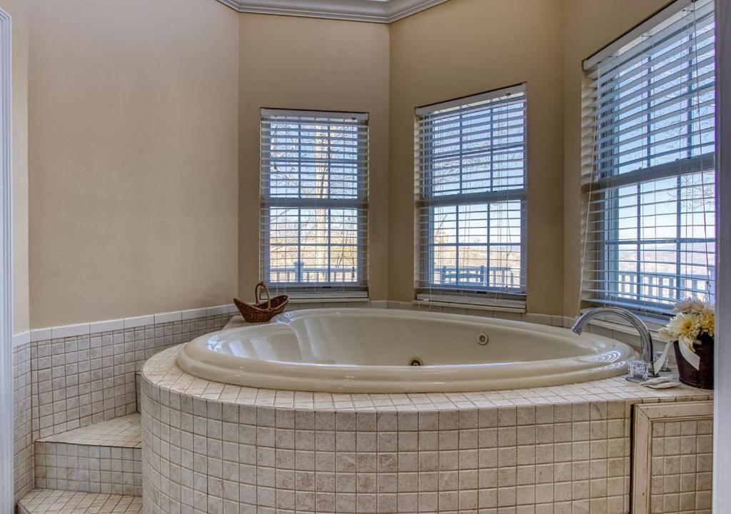 Ober Hideaway, Hot Tub, Wifi, 1089 Free Tickets Each Paid Day, Dollywood And More Gatlinburg Εξωτερικό φωτογραφία